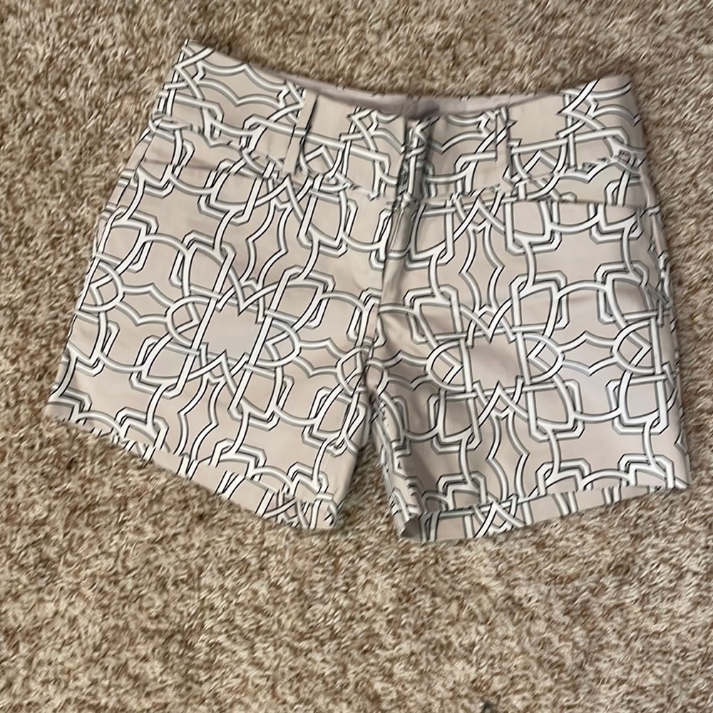 The Limited patterned shorts. Size 0